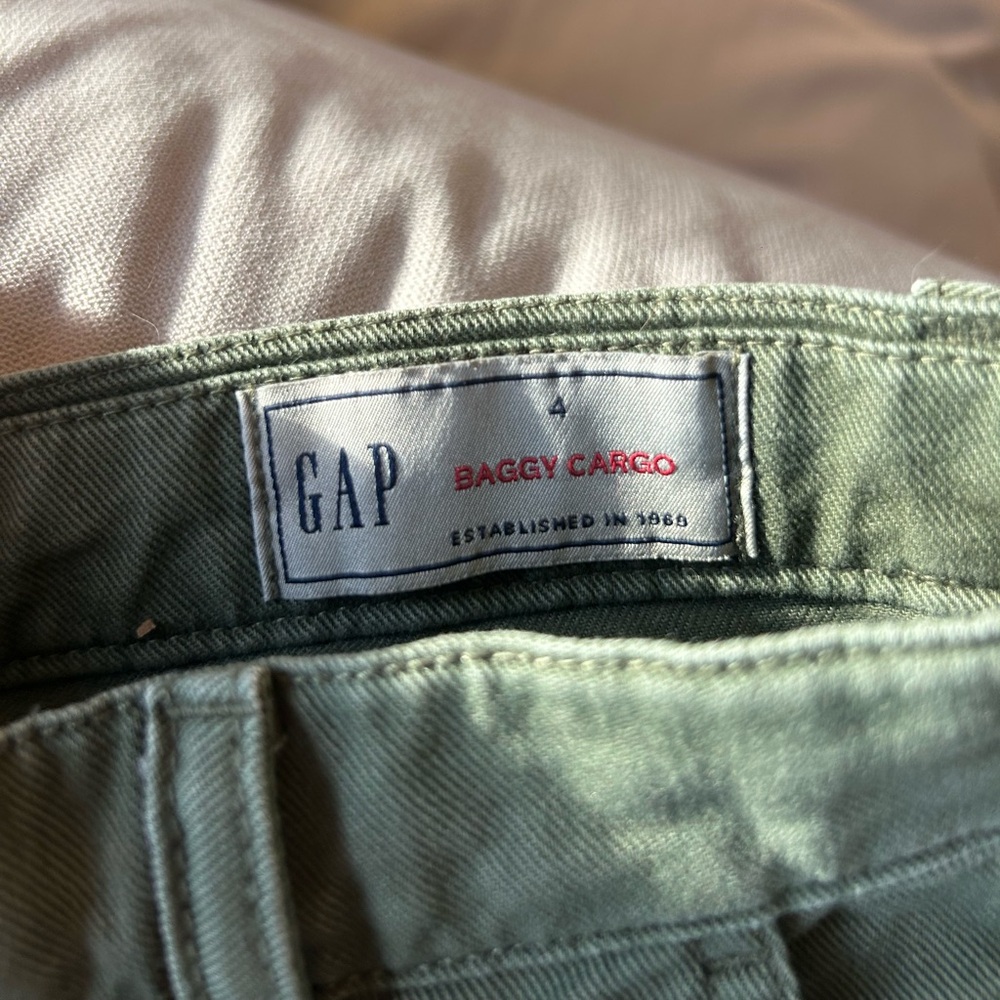 GAP Olive Green Baggy Cargo Pants - Picture 3 of 3